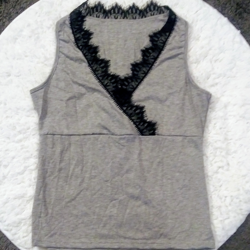 NWT grey tank top⚡⚡⚡
